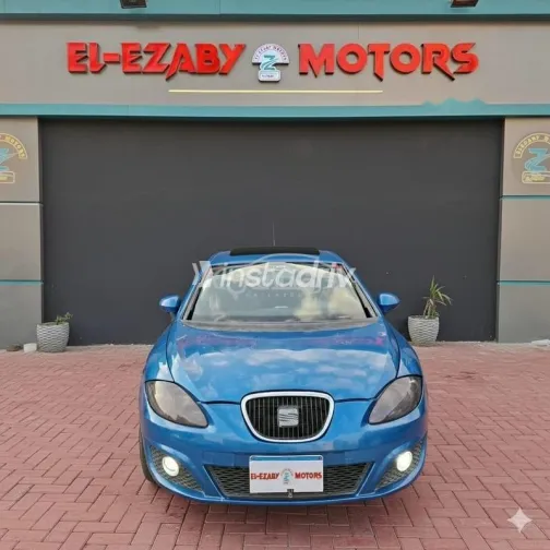 Seat Leon 2012 Blue Used for Sale - 1