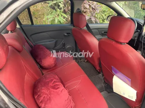 رينو لوجان 2016 أسود مستعملة للبيع - 4