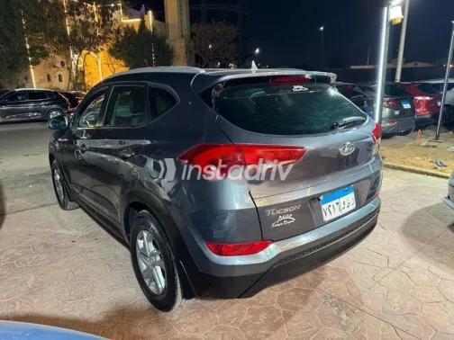 هيونداي توسان GDI 2017 رمادي مستعملة للبيع - 5