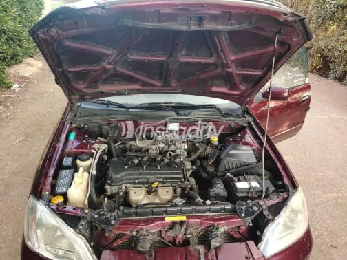 نيسان صنى 2011 أبيض مستعملة للبيع - 2