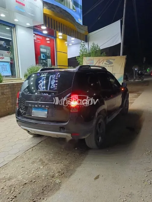 Renault Duster 2012 Black Used for Sale - 2