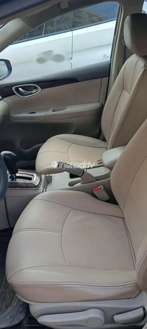 نيسان سنترا 2018 أبيض مستعملة للبيع - 5