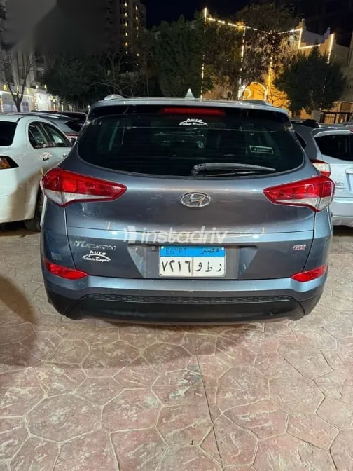 هيونداي توسان 2017 رمادي مستعملة للبيع - 6