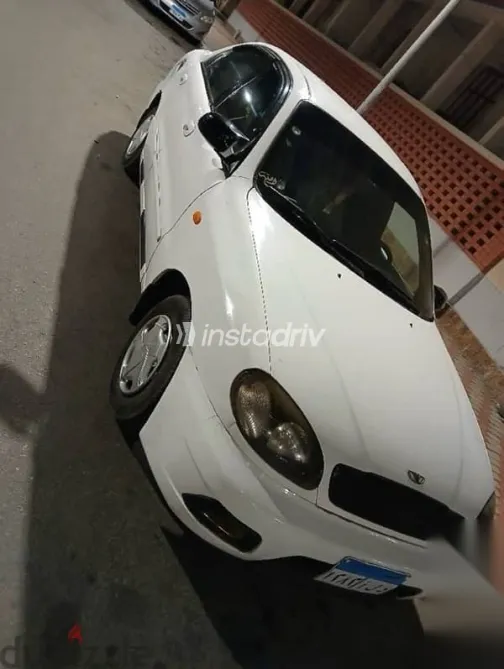 دايو لانوس 2000 أبيض مستعملة للبيع - 5