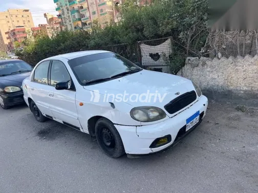 دايو لانوس 2000 أبيض مستعملة للبيع - 9