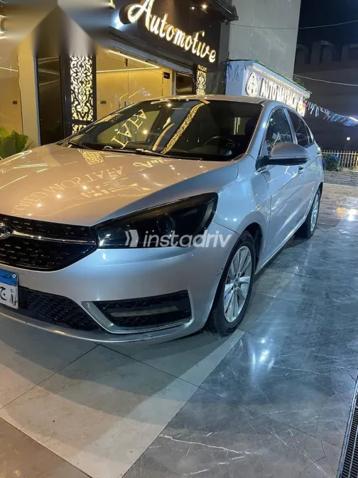 Chery Arrizo 3 2023 Silver Used for Sale - 4