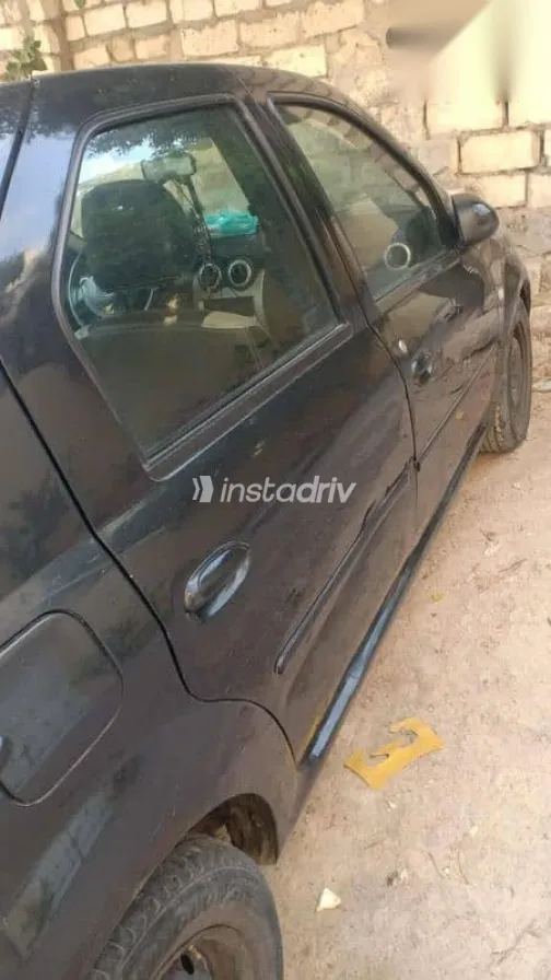 Renault Logan 2012 Black Used for Sale - 7