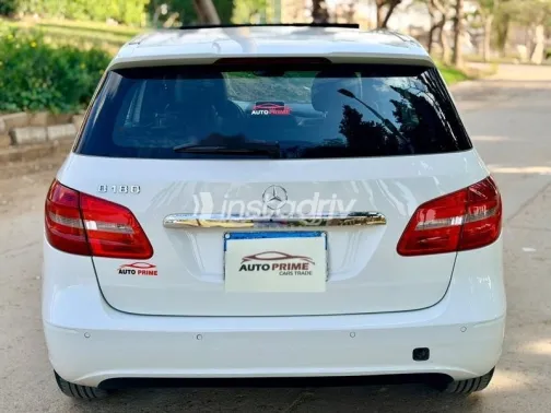 مرسيدس B 180 2014 أبيض مستعملة للبيع - 5