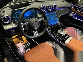 مرسيدس C 200 2026 أسود جديدة للبيع