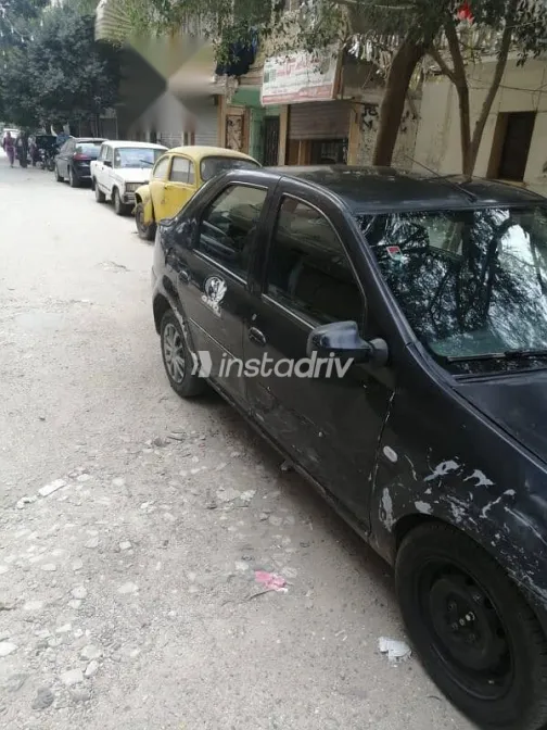 رينو 11 2011 أسود مستعملة للبيع - 4