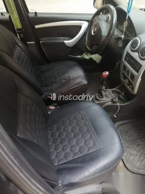 رينو 11 2011 أسود مستعملة للبيع - 6