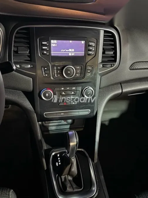 رينو ميجان 2020 رمادي مستعملة للبيع - 9