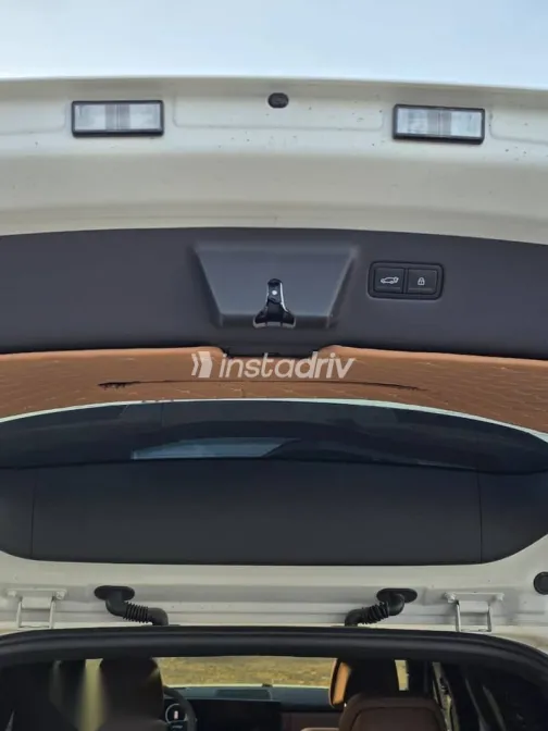 Hyundai Santa Fe 2025 White Used for Sale - 9