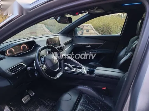 بيجو 5008 2020 رمادي مستعملة للبيع - 7