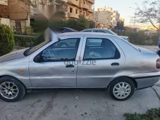 فيات سينا 2002 فضي مستعملة للبيع