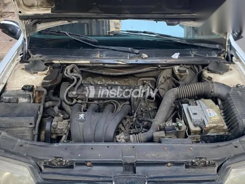 بيجو 605 1994 أبيض مستعملة للبيع - 2