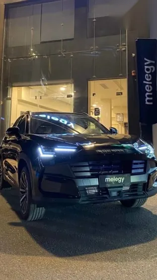 ساوايست اس 06 2026 أسود جديدة للبيع