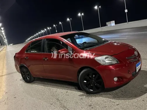 تويوتا ياريس 2007 أحمر مستعملة للبيع - 3