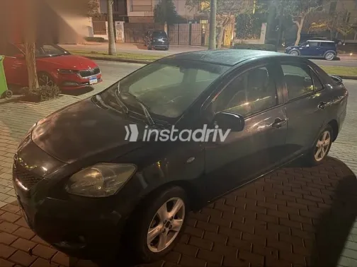 تويوتا ياريس 2008 رمادي مستعملة للبيع - 4