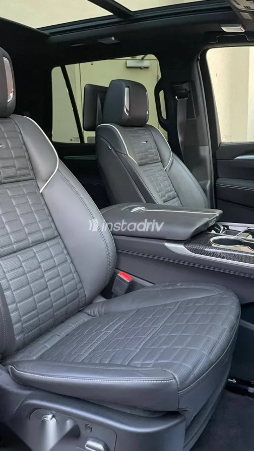 كاديلاك اسكاليد 2026 أسود جديدة للبيع - 3