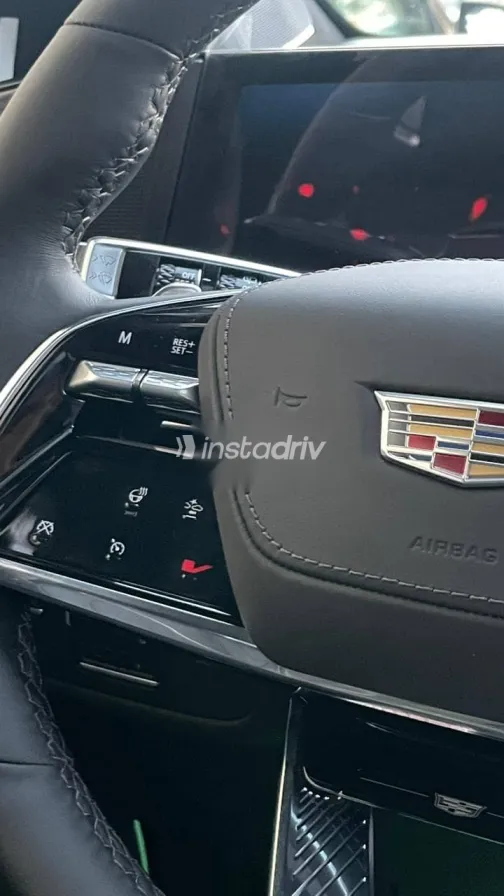 كاديلاك اسكاليد 2026 أسود جديدة للبيع - 4