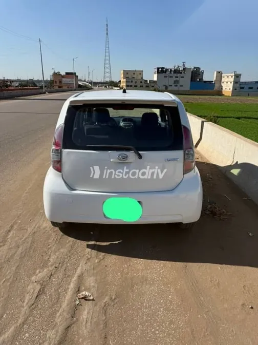 دايهاتسو سيريون 2015 أبيض مستعملة للبيع - 2