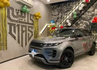 لاند روفر رنج روفر ايفوك 2023 رمادي مستعملة للبيع