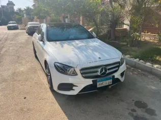 مرسيدس E 200 2019 أبيض مستعملة للبيع