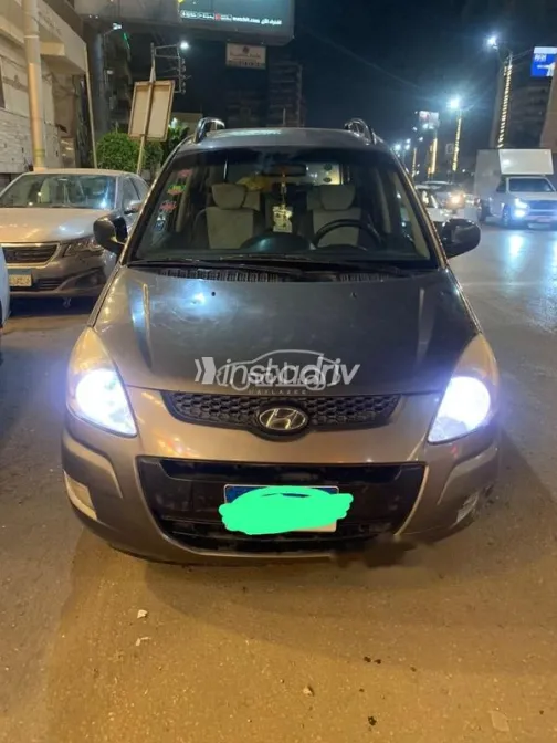 هيونداي ماتريكس 2009 رمادي غامق مستعملة للبيع - 1