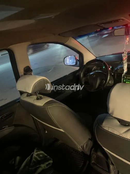 هيونداي ماتريكس 2009 رمادي غامق مستعملة للبيع - 4