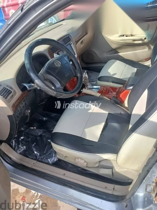 بريليانس جالينا 2006 فضي مستعملة للبيع - 2