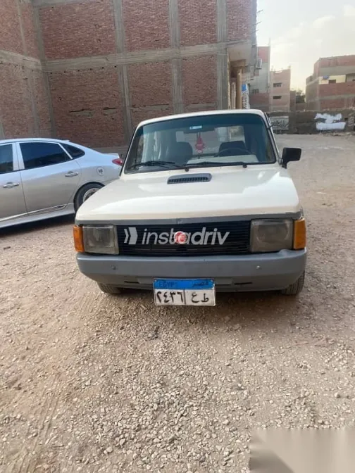 فيات 127 1982 أبيض مستعملة للبيع - 1