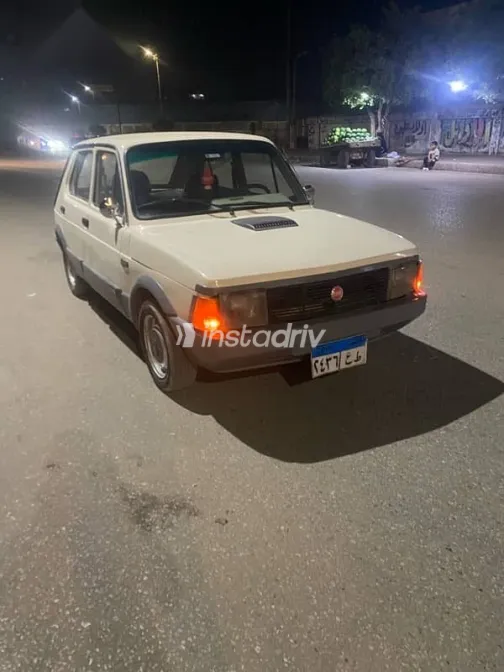 فيات 127 1982 أبيض مستعملة للبيع - 5