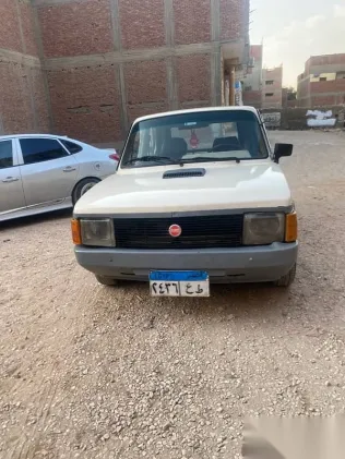 فيات 127 1982 أبيض مستعملة للبيع
