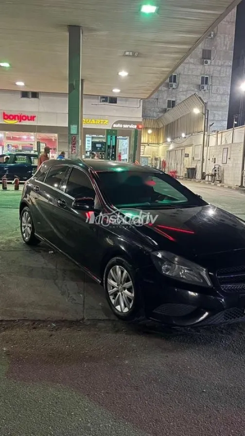 مرسيدس A 200 2013 أسود مستعملة للبيع - 3