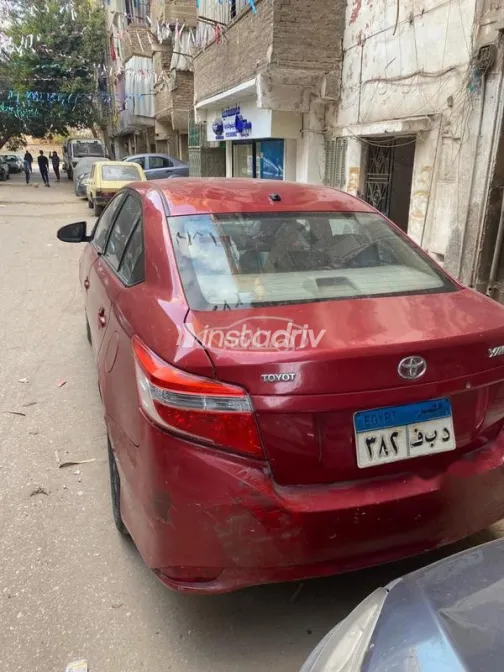 Toyota Yaris 2014 Burgundy Used for Sale - 1