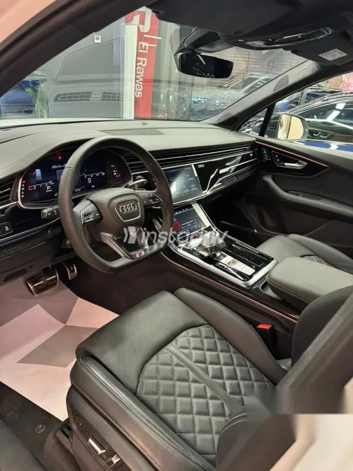 اودي Q7 2025 أبيض جديدة للبيع - 3