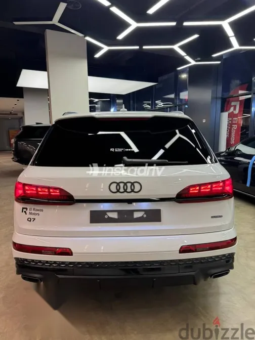 اودي Q7 2025 أبيض جديدة للبيع - 5