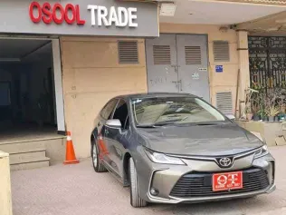 تويوتا كورولا 2022 أبيض مستعملة للبيع