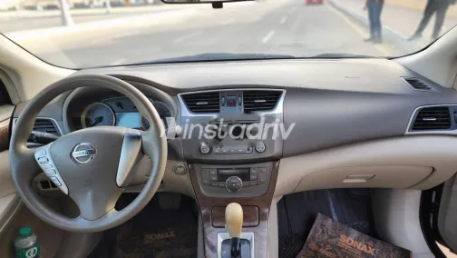 نيسان سنترا 2016 أسود مستعملة للبيع - 3