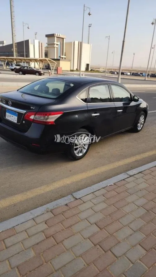 نيسان سنترا 2016 أسود مستعملة للبيع - 4