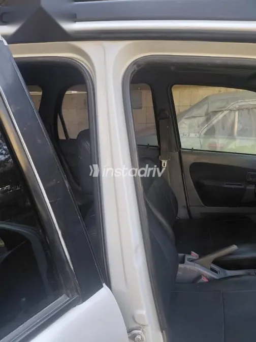 Daihatsu Terios 1999 White Used for Sale - 7