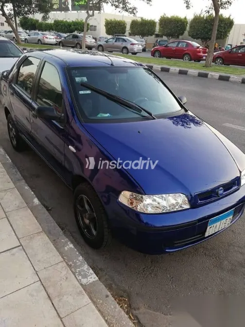 فيات بيترا 2003 أزرق غامق مستعملة للبيع - 2