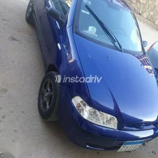 فيات بيترا 2003 أزرق غامق مستعملة للبيع - 3