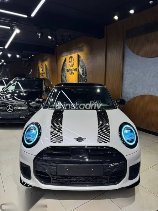 Mini Cooper 2025 White Used for Sale - 4