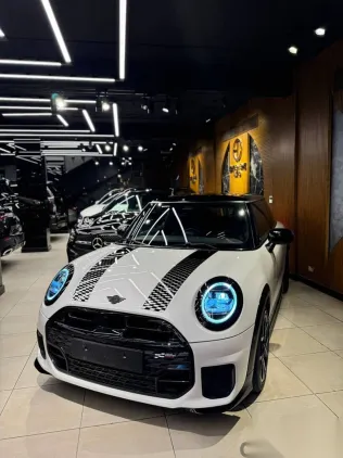 Mini Cooper 2025 White Used for Sale