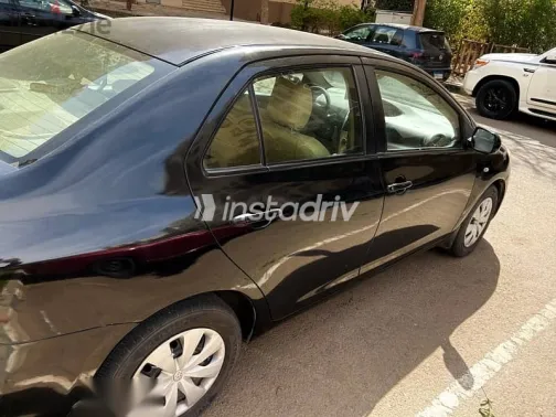 تويوتا ياريس 2008 أسود مستعملة للبيع - 4