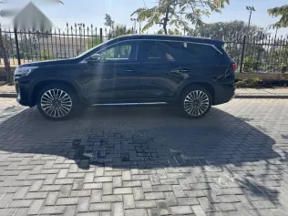 جيتور X90 2025 أسود مستعملة للبيع