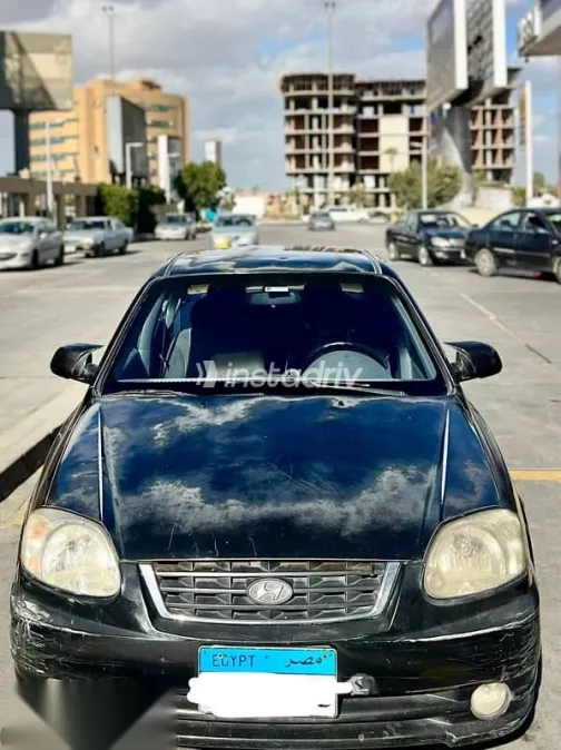 هيونداي فيرنا 2009 أسود مستعملة للبيع - 3