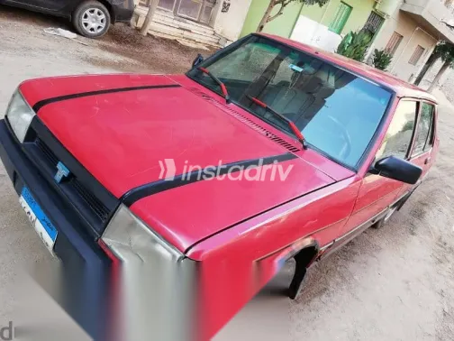 فيات شاهين 2000 أحمر مستعملة للبيع - 3